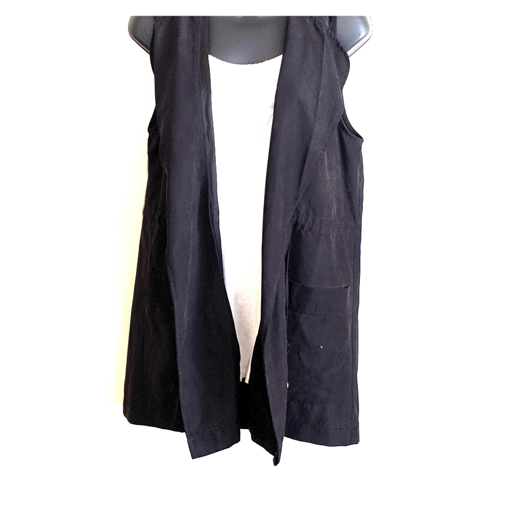 Be Cool Los Angeles; Black Sleeveless Hoodie